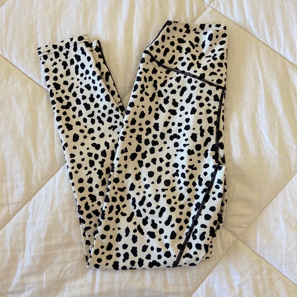 Balance Athletica Snow Leopard Leggings Small
